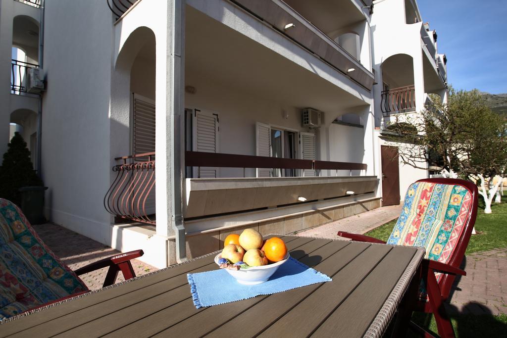 Apartments In Beautiful Split Podstrana Phòng bức ảnh