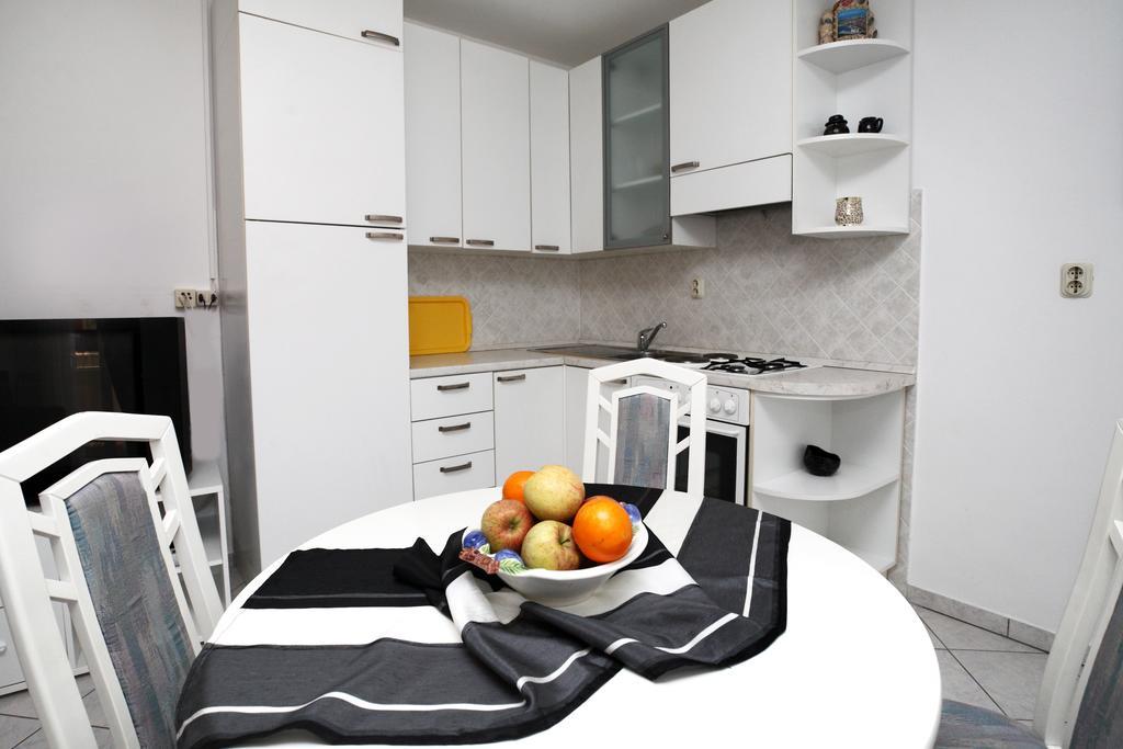 Apartments In Beautiful Split Podstrana Phòng bức ảnh