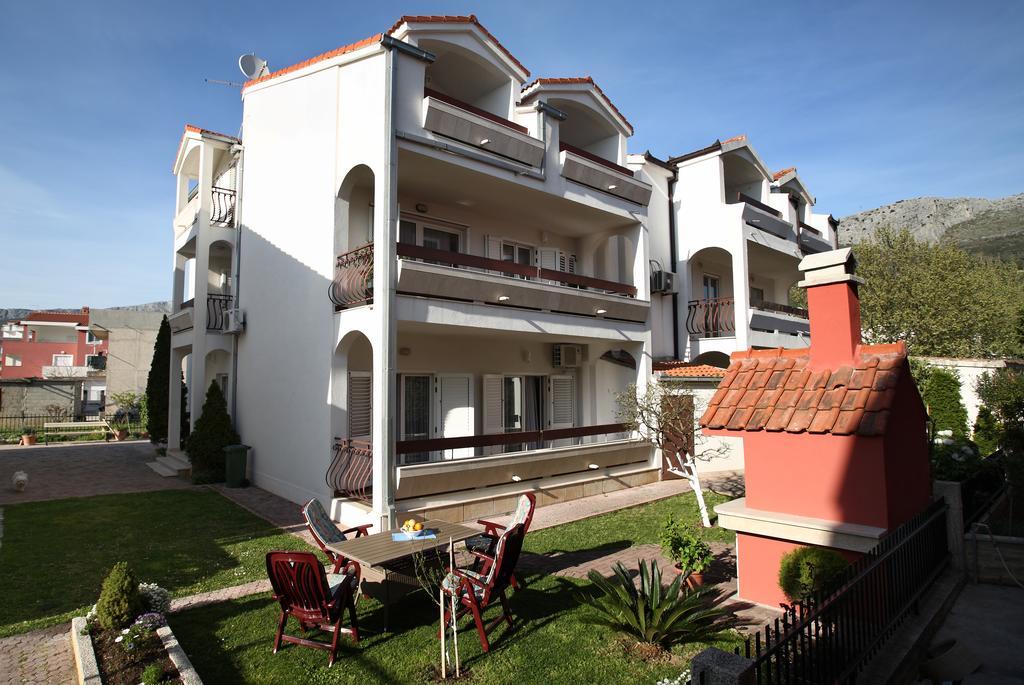 Apartments In Beautiful Split Podstrana Phòng bức ảnh