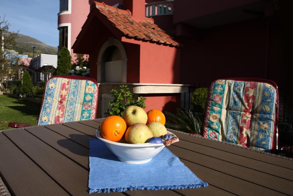 Apartments In Beautiful Split Podstrana Phòng bức ảnh