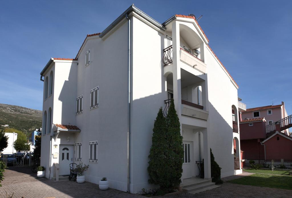 Apartments In Beautiful Split Podstrana Phòng bức ảnh